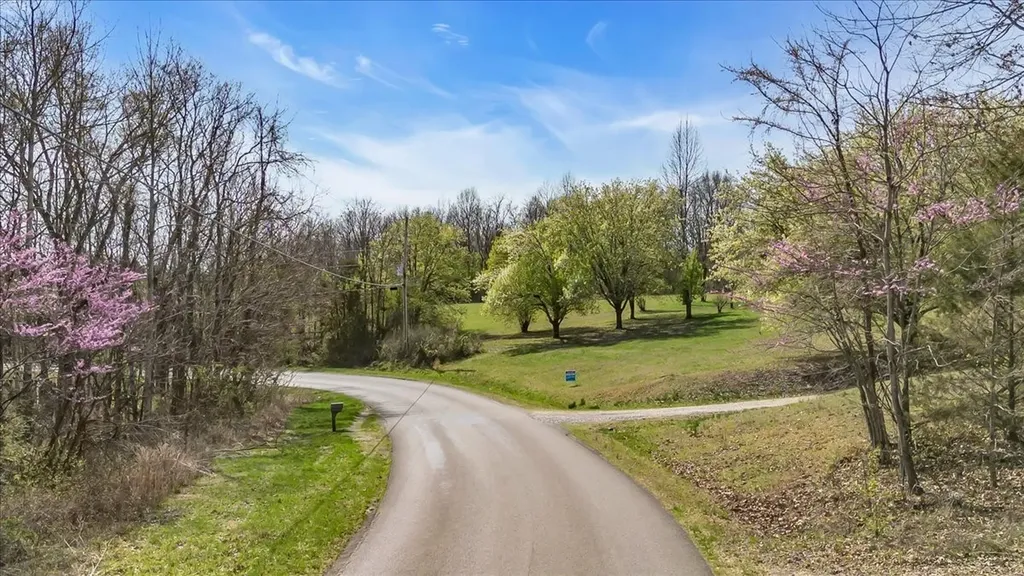 1389 Coconut Ridge Road Smithville TN 37166