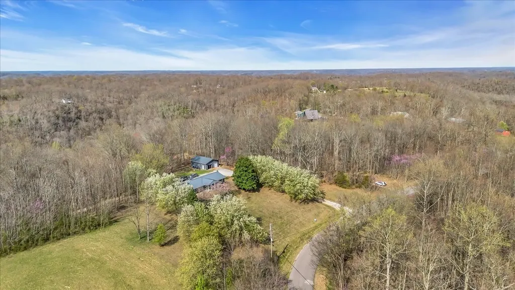 1389 Coconut Ridge Road Smithville TN 37166