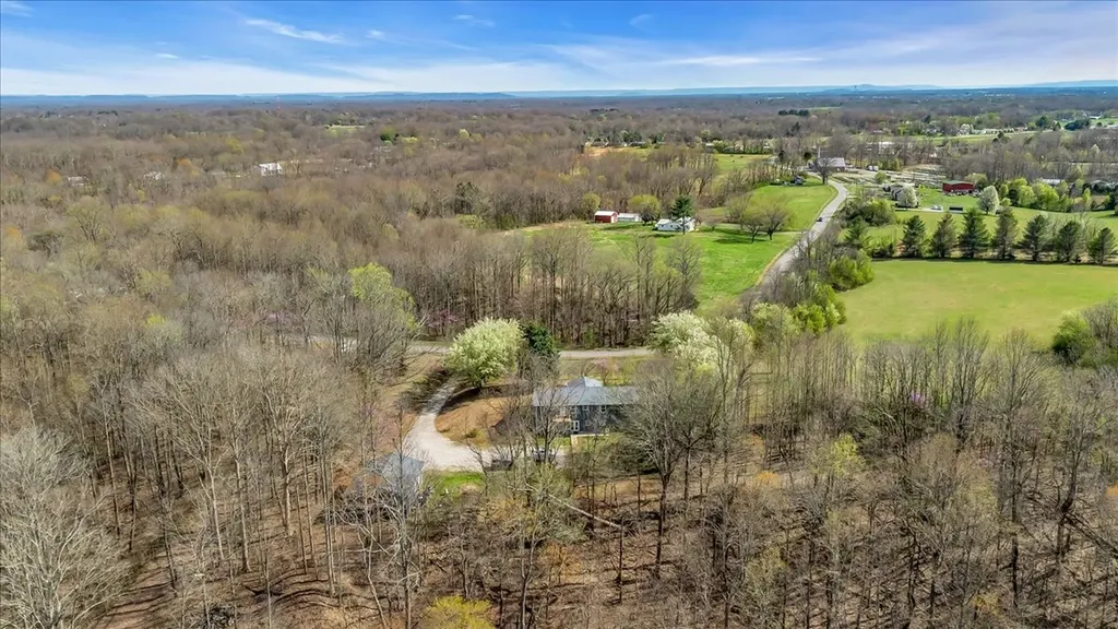 1389 Coconut Ridge Road Smithville TN 37166