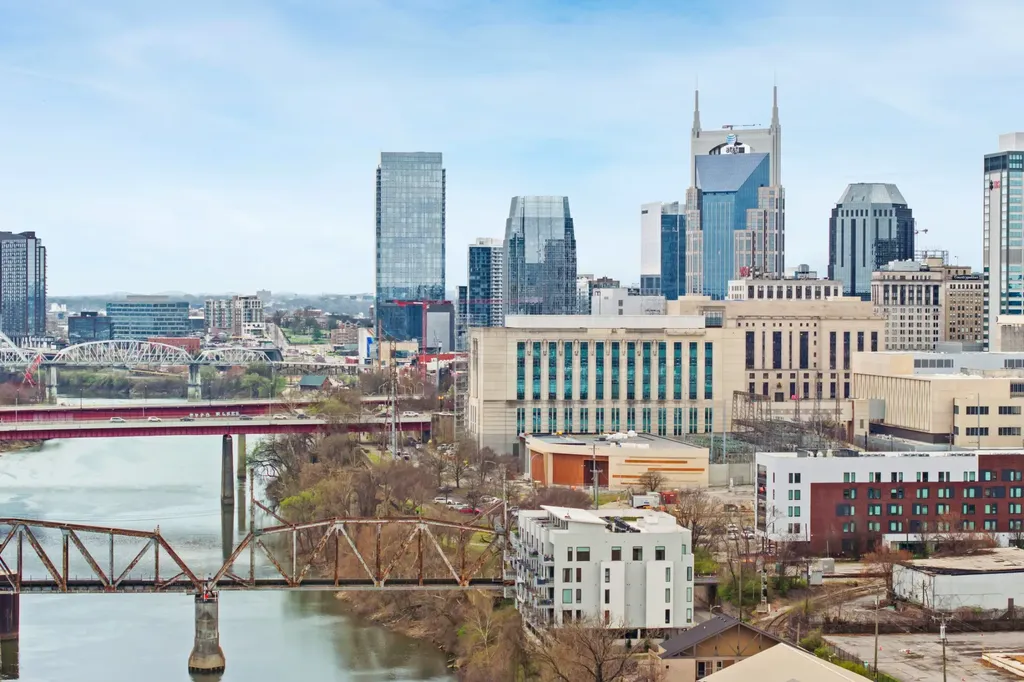 926 1st Ave, N Nashville TN 37201