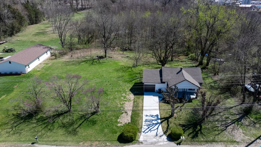 469 E Main Street Cookeville TN 38506