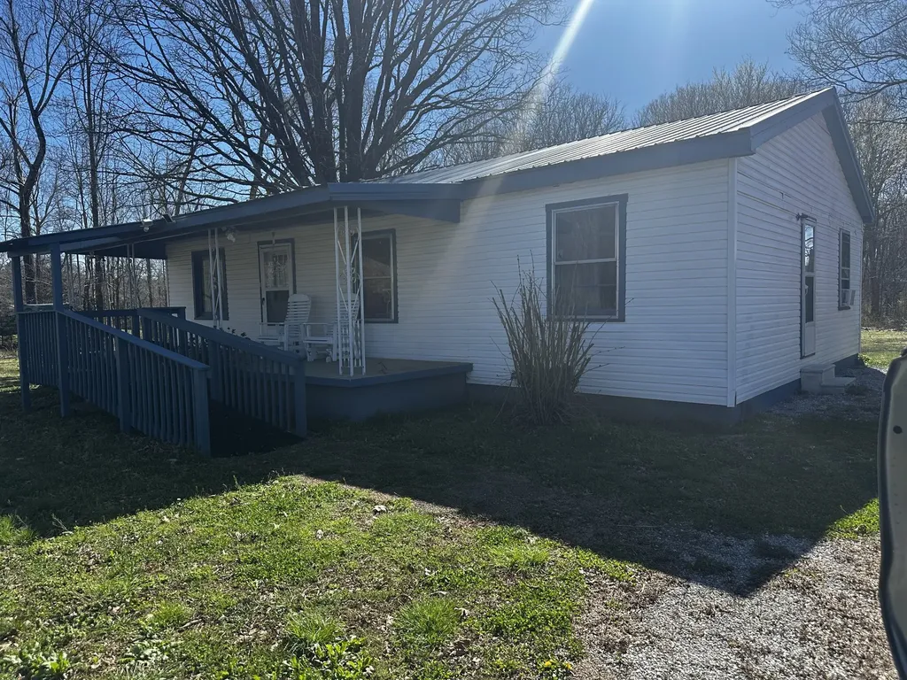 455 Eagle Factory Road Lawrenceburg TN 38464