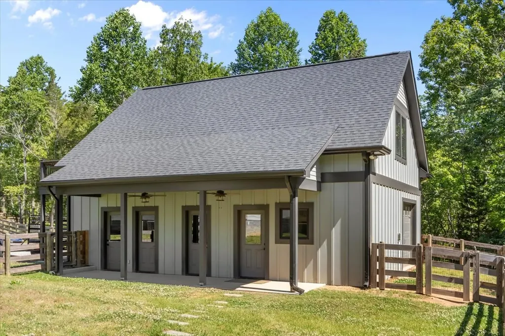 8006 Rose Ridge Pvt Lane Fairview TN 37062