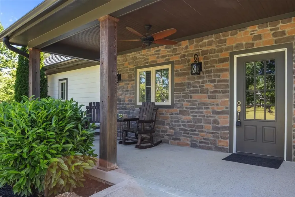 8006 Rose Ridge Pvt Lane Fairview TN 37062