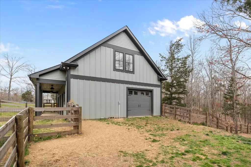 8006 Rose Ridge Pvt Lane Fairview TN 37062