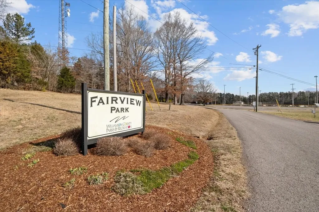 8006 Rose Ridge Pvt Lane Fairview TN 37062