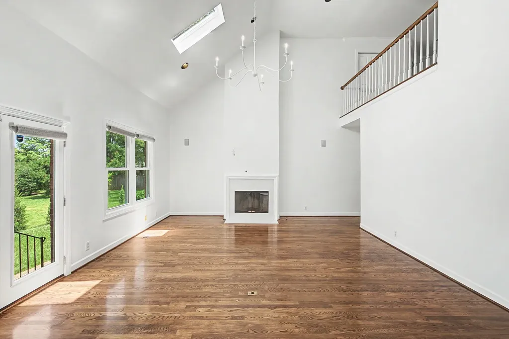 1605 Ardenwood Court Nashville TN 37215