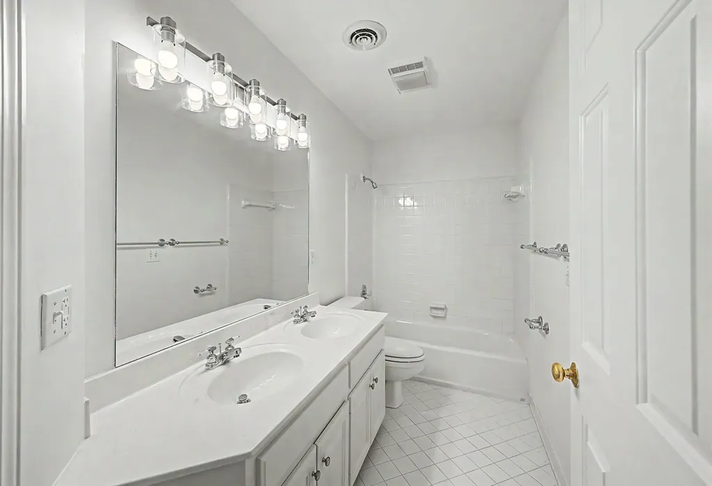 1605 Ardenwood Court Nashville TN 37215