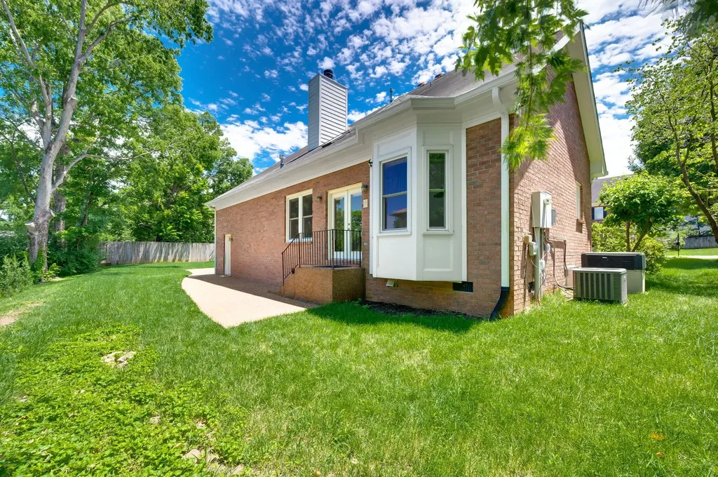 1605 Ardenwood Court Nashville TN 37215