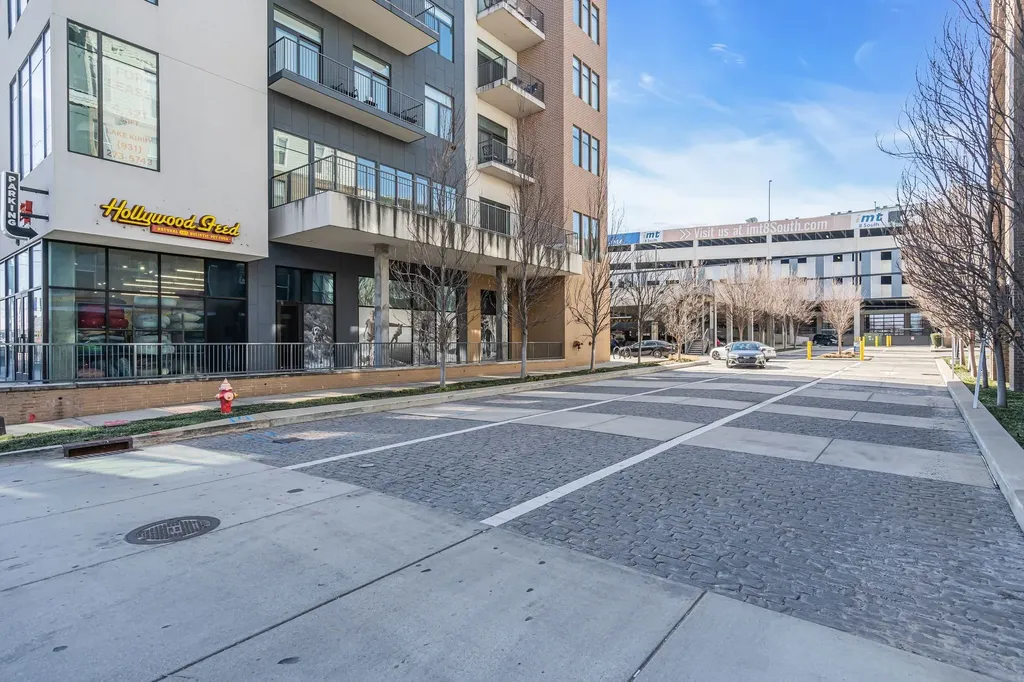 2407 8th Ave, S Nashville TN 37204