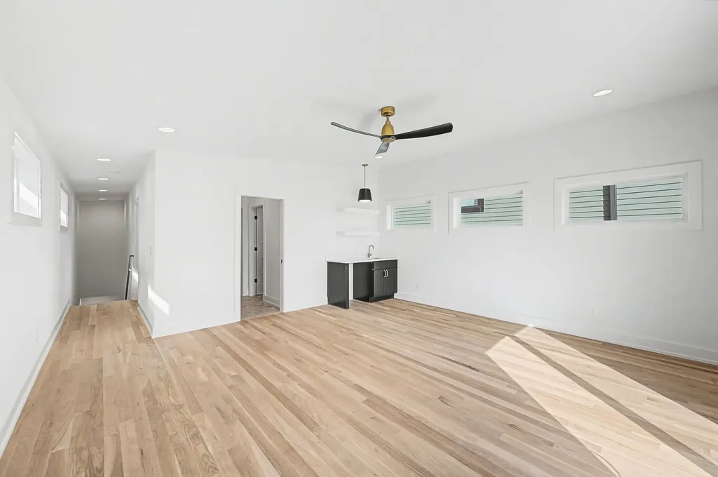 800 45th Ave, N Nashville TN 37209