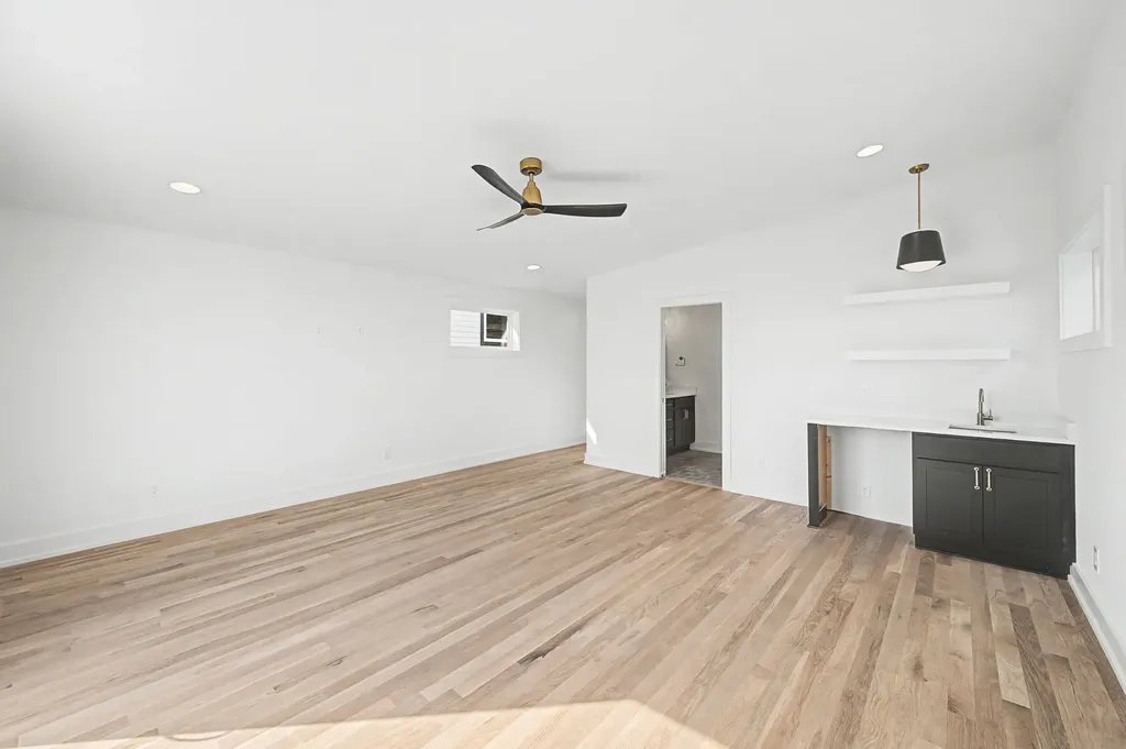 800 45th Ave, N Nashville TN 37209
