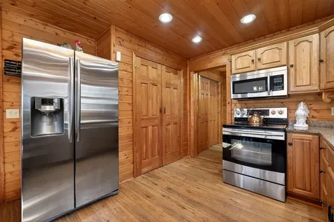 142 Rayahs Way Quebeck TN 38579