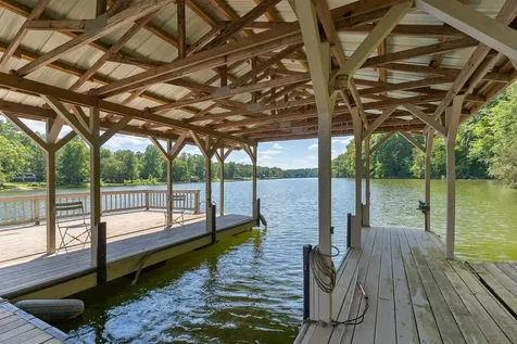 142 Rayahs Way Quebeck TN 38579
