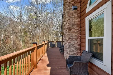 142 Rayahs Way Quebeck TN 38579