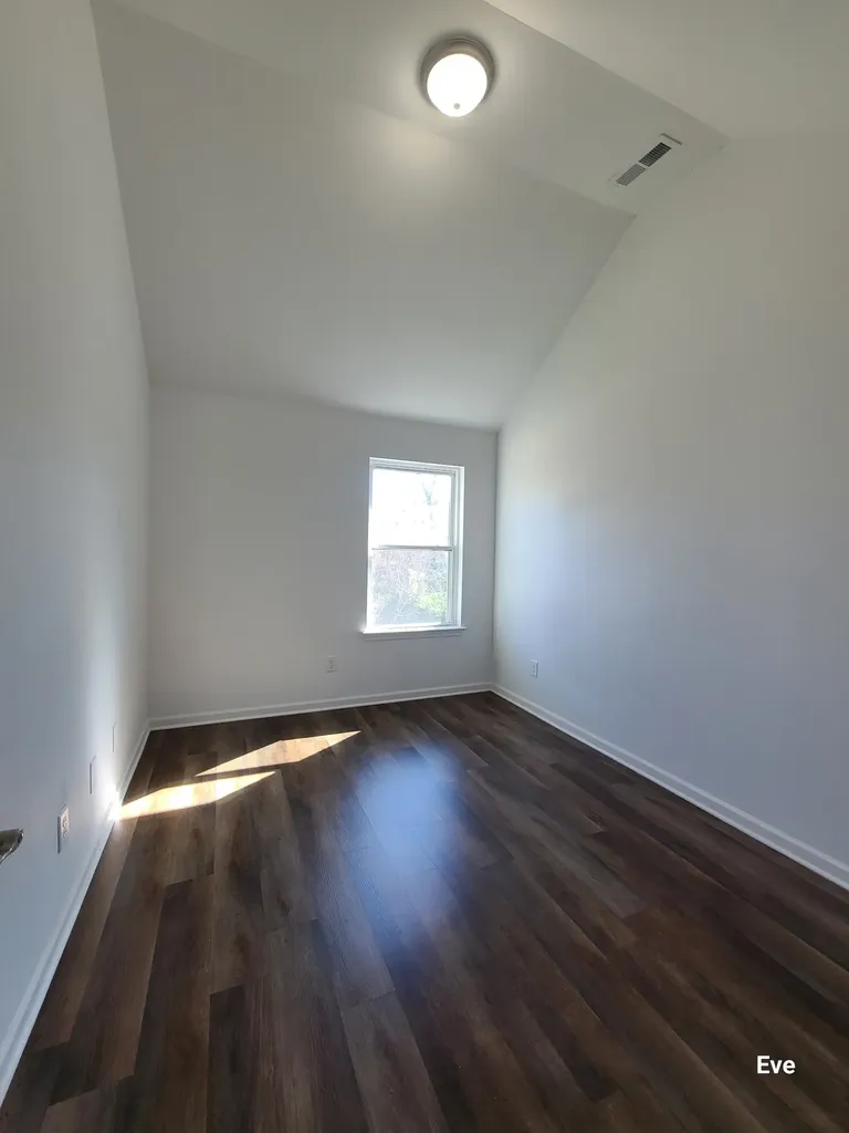 1920 16th Ave, N Nashville TN 37208