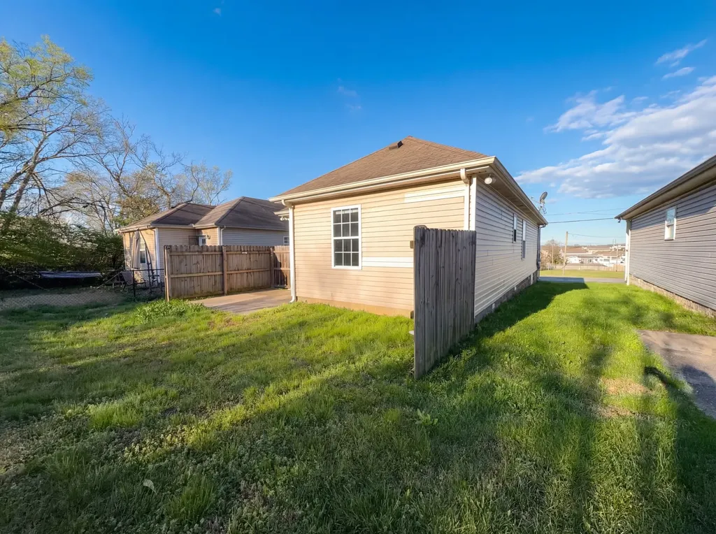 1513 Luton Street Nashville TN 37207