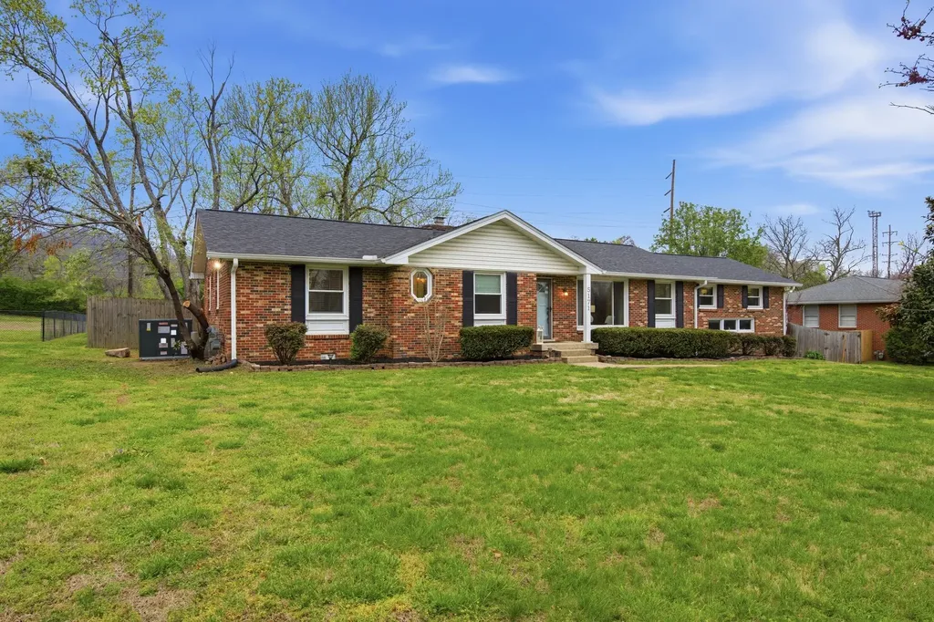 5171 Regent Drive Nashville TN 37220