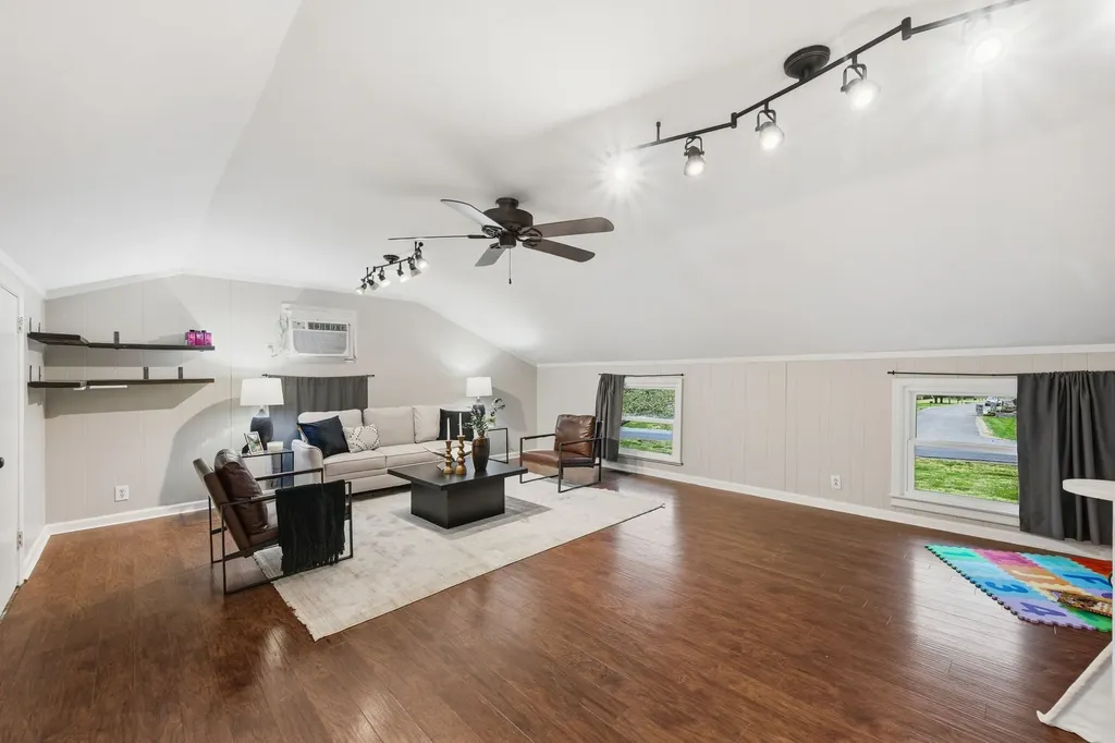 5171 Regent Drive Nashville TN 37220