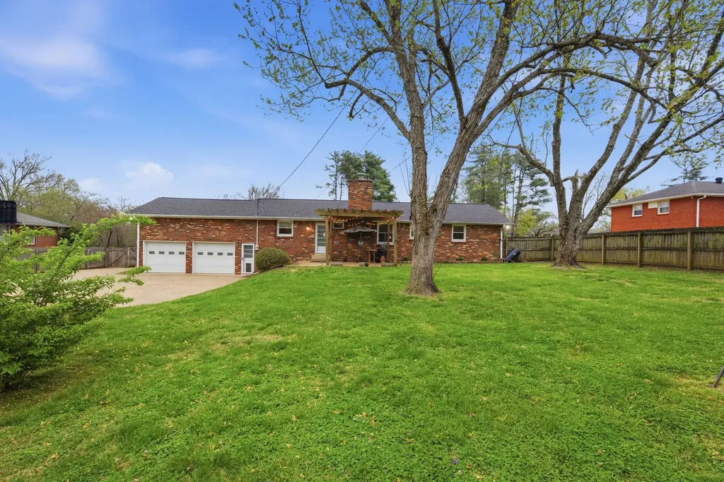5171 Regent Drive Nashville TN 37220