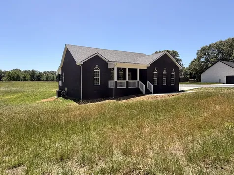 527 Old Hopkinsville Road Cadiz KY 42211