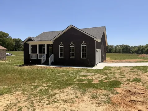 527 Old Hopkinsville Road Cadiz KY 42211
