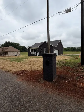 527 Old Hopkinsville Road Cadiz KY 42211
