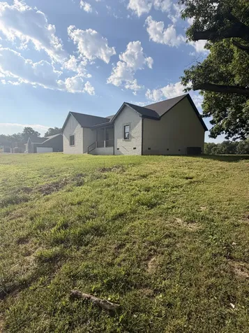 523 Old Hopkinsville Road Cadiz KY 42211