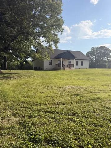 523 Old Hopkinsville Road Cadiz KY 42211