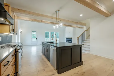 674 Courtney Lane Chattanooga TN 37415
