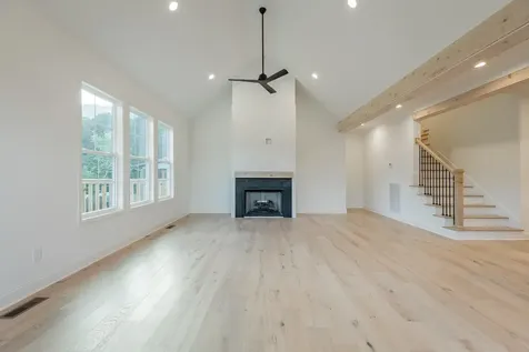 674 Courtney Lane Chattanooga TN 37415