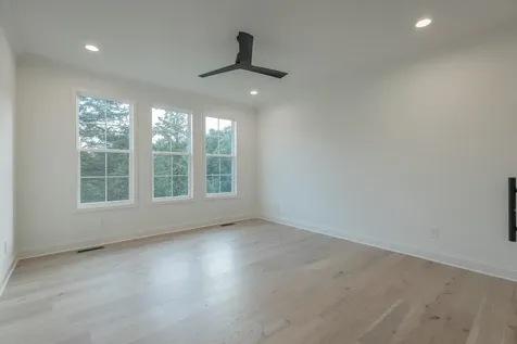 674 Courtney Lane Chattanooga TN 37415