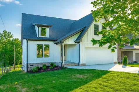 674 Courtney Lane Chattanooga TN 37415