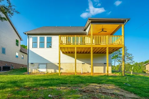 674 Courtney Lane Chattanooga TN 37415