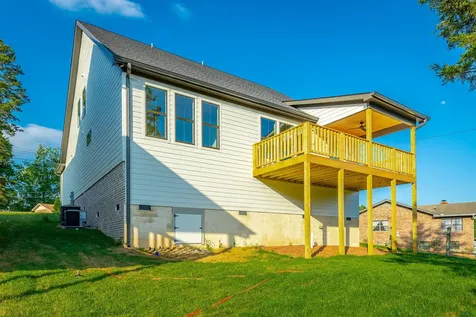 674 Courtney Lane Chattanooga TN 37415