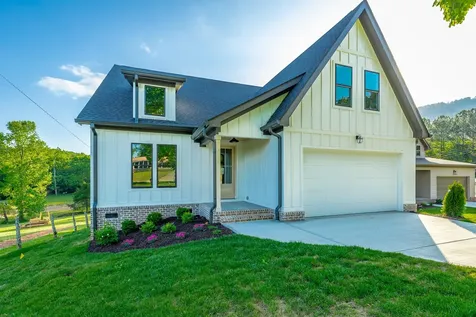 674 Courtney Lane Chattanooga TN 37415