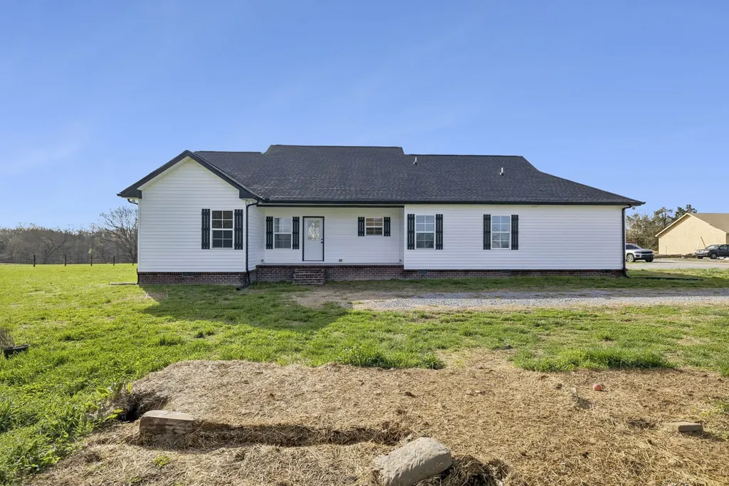 383 Old Coleytown Lane Lafayette TN 37083