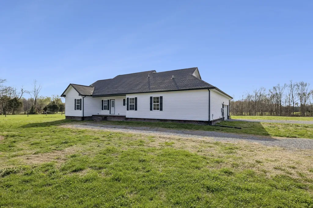 383 Old Coleytown Lane Lafayette TN 37083