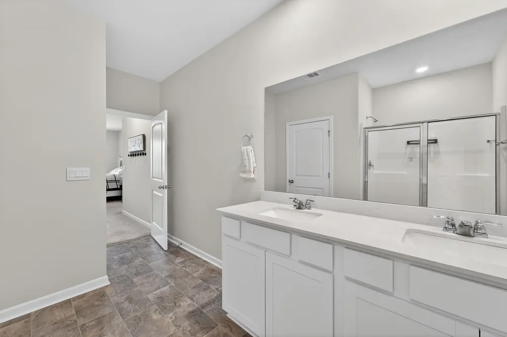 9032 Copenhagen Drive Murfreesboro TN 37129