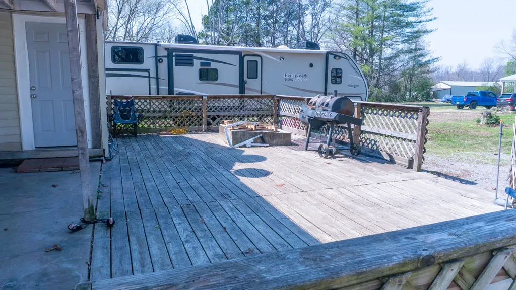 502 Church Street White Bluff TN 37187