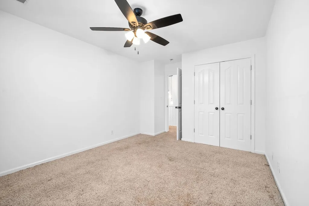 135 Weymouth Court Clarksville TN 37043