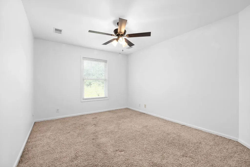 135 Weymouth Court Clarksville TN 37043