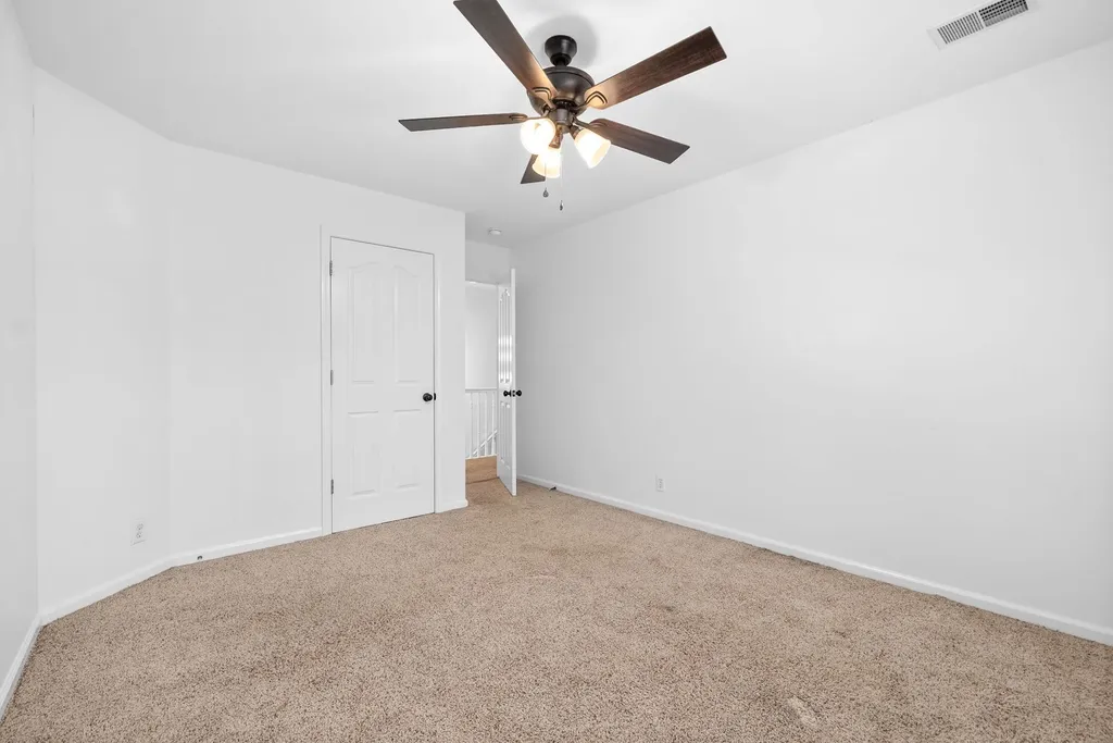 135 Weymouth Court Clarksville TN 37043