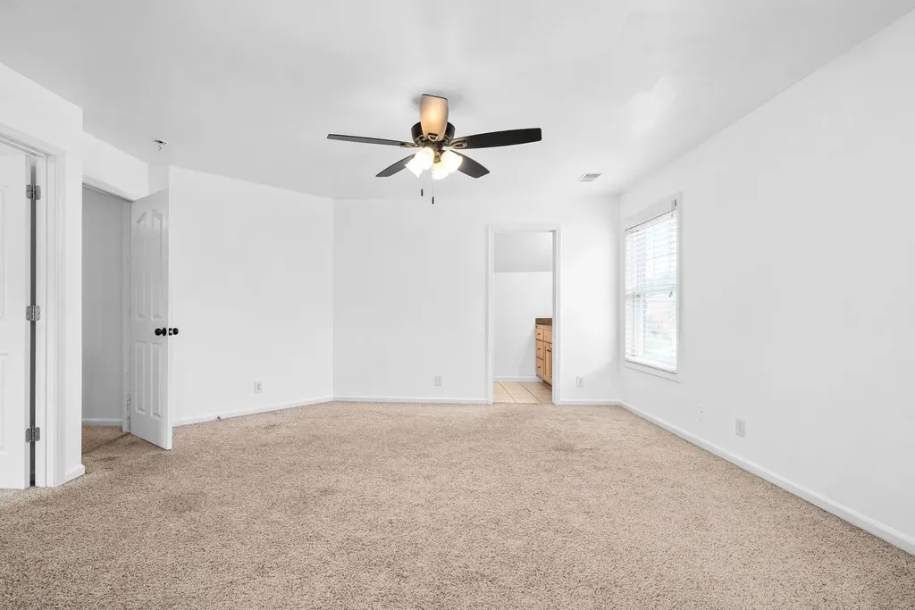 135 Weymouth Court Clarksville TN 37043