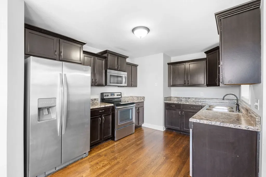 2329 Spike Court Clarksville TN 37040