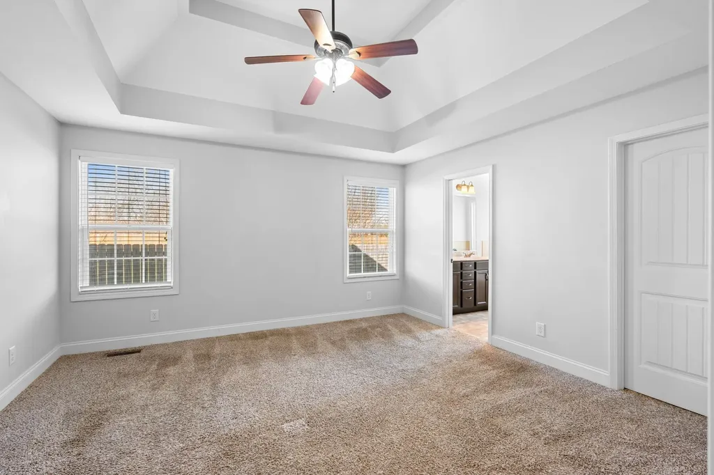 2329 Spike Court Clarksville TN 37040