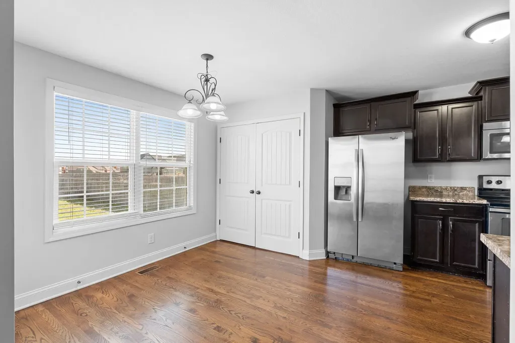 2329 Spike Court Clarksville TN 37040