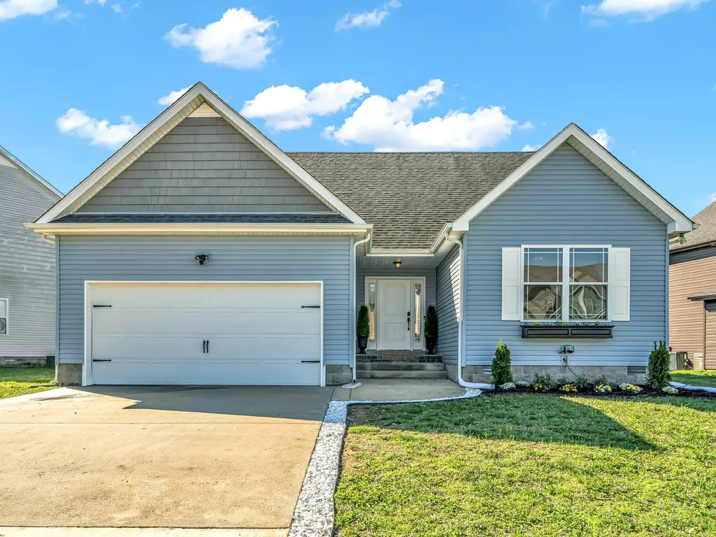 612 Fennec Way Clarksville TN 37042