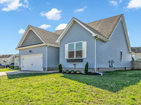 612 Fennec Way Clarksville TN 37042