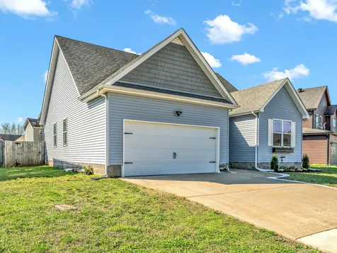 612 Fennec Way Clarksville TN 37042